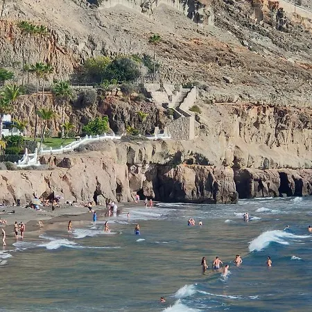 Gorila Bay